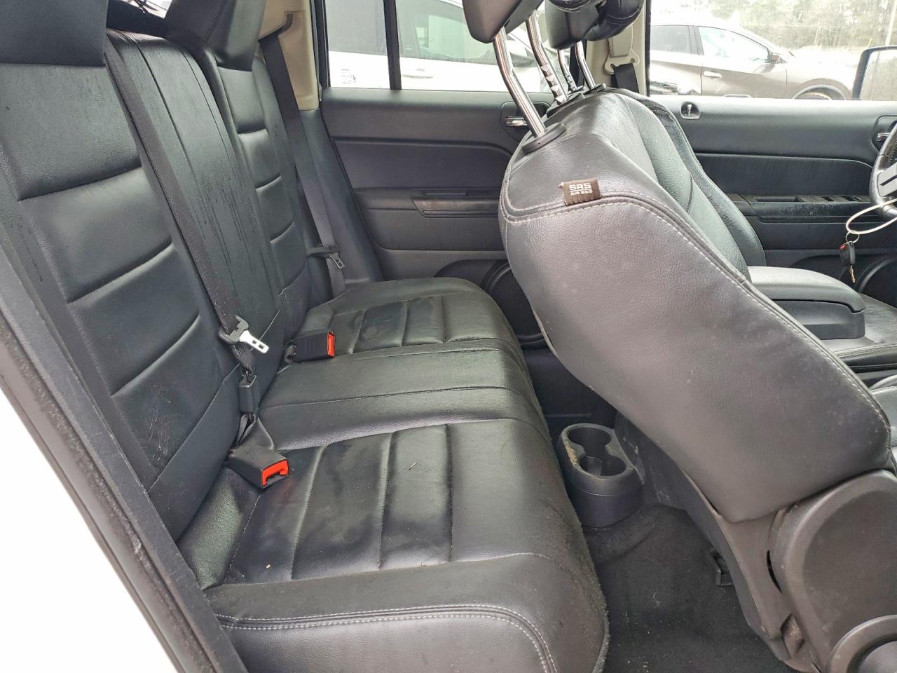 2014 JEEP PATRIOT LATITUDE photo 10