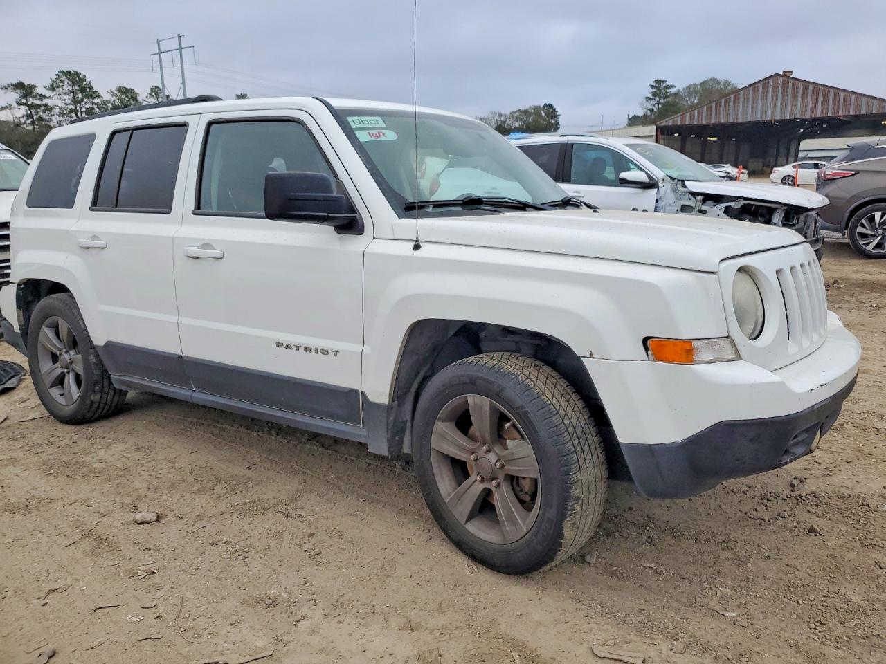 2014 JEEP PATRIOT LATITUDE photo 4
