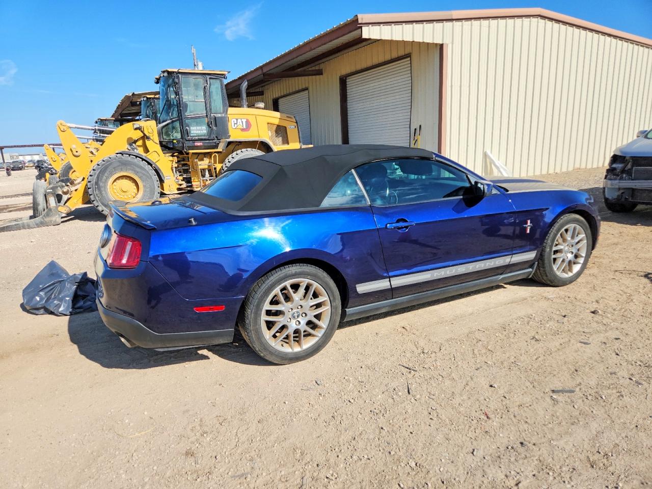 2012 FORD MUSTANG photo 3