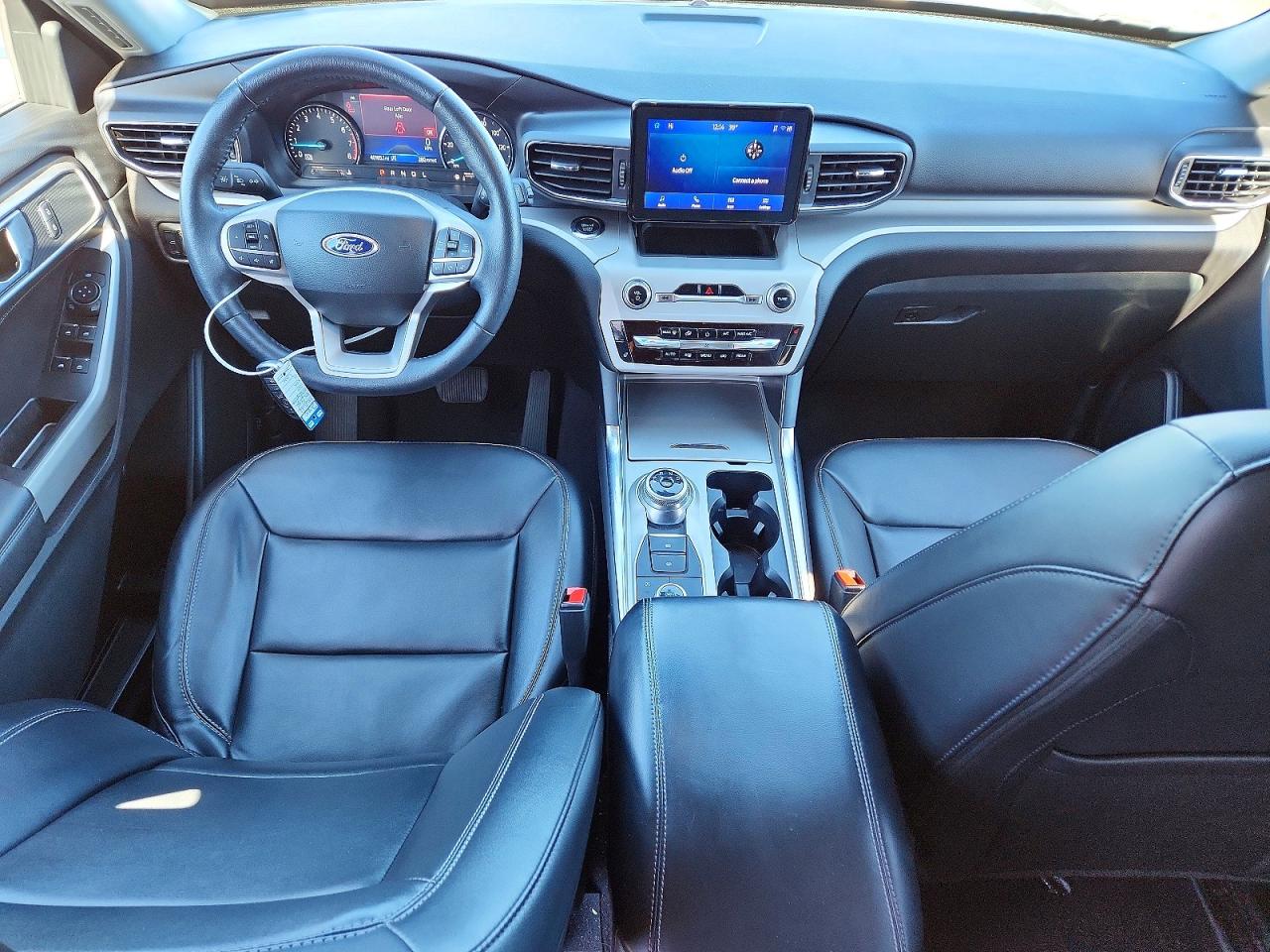 2024 FORD EXPLORER XLT photo 8