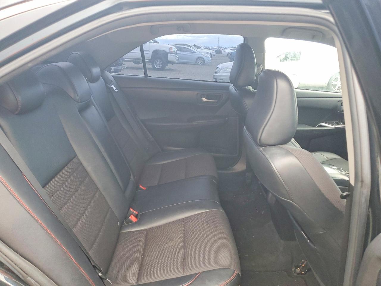 2016 TOYOTA CAMRY HYBRID photo 10