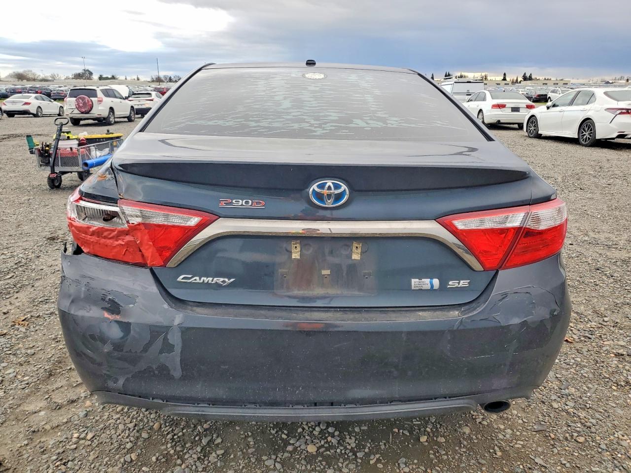 2016 TOYOTA CAMRY HYBRID photo 6