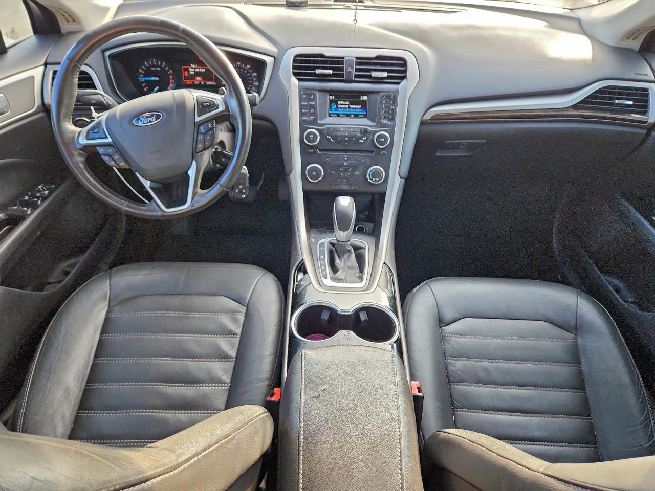 2014 FORD FUSION SE photo 8