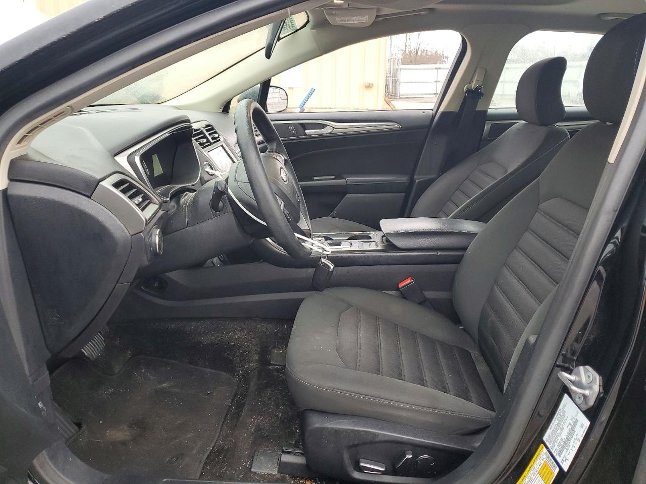 2017 FORD FUSION SE photo 7