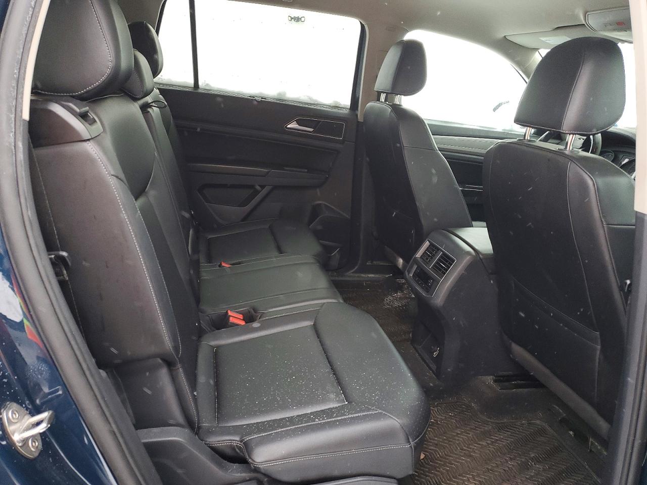2018 VOLKSWAGEN ATLAS SE photo 11