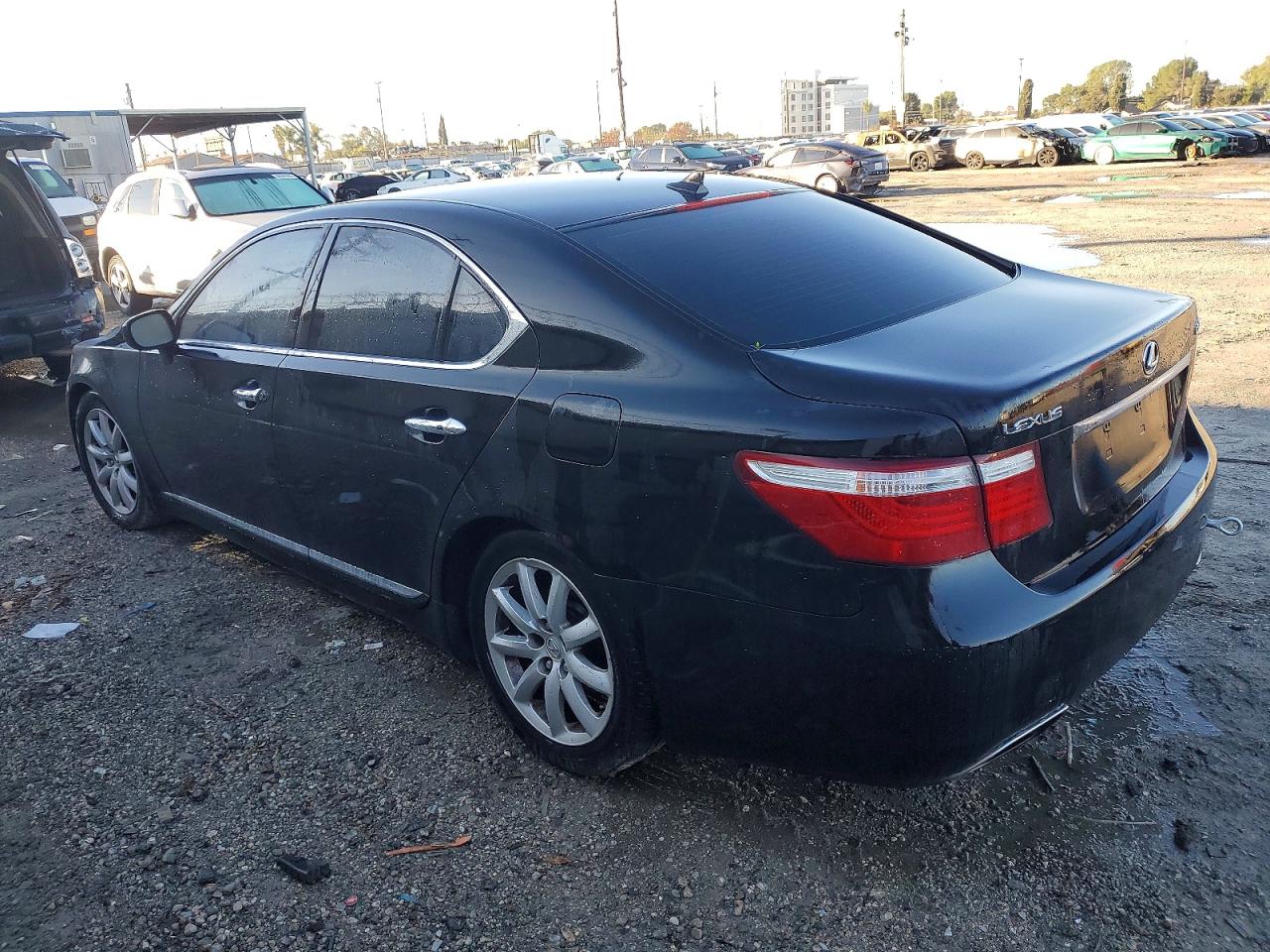 2008 LEXUS LS 460 photo 2