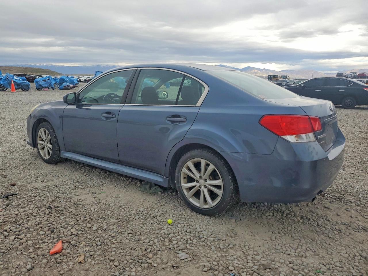 2013 SUBARU LEGACY 2.5I PREMIUM photo 2
