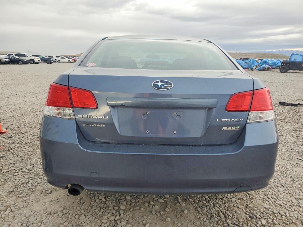 2013 SUBARU LEGACY 2.5I PREMIUM photo 6