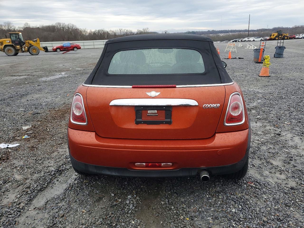 2014 MINI COOPER photo 6