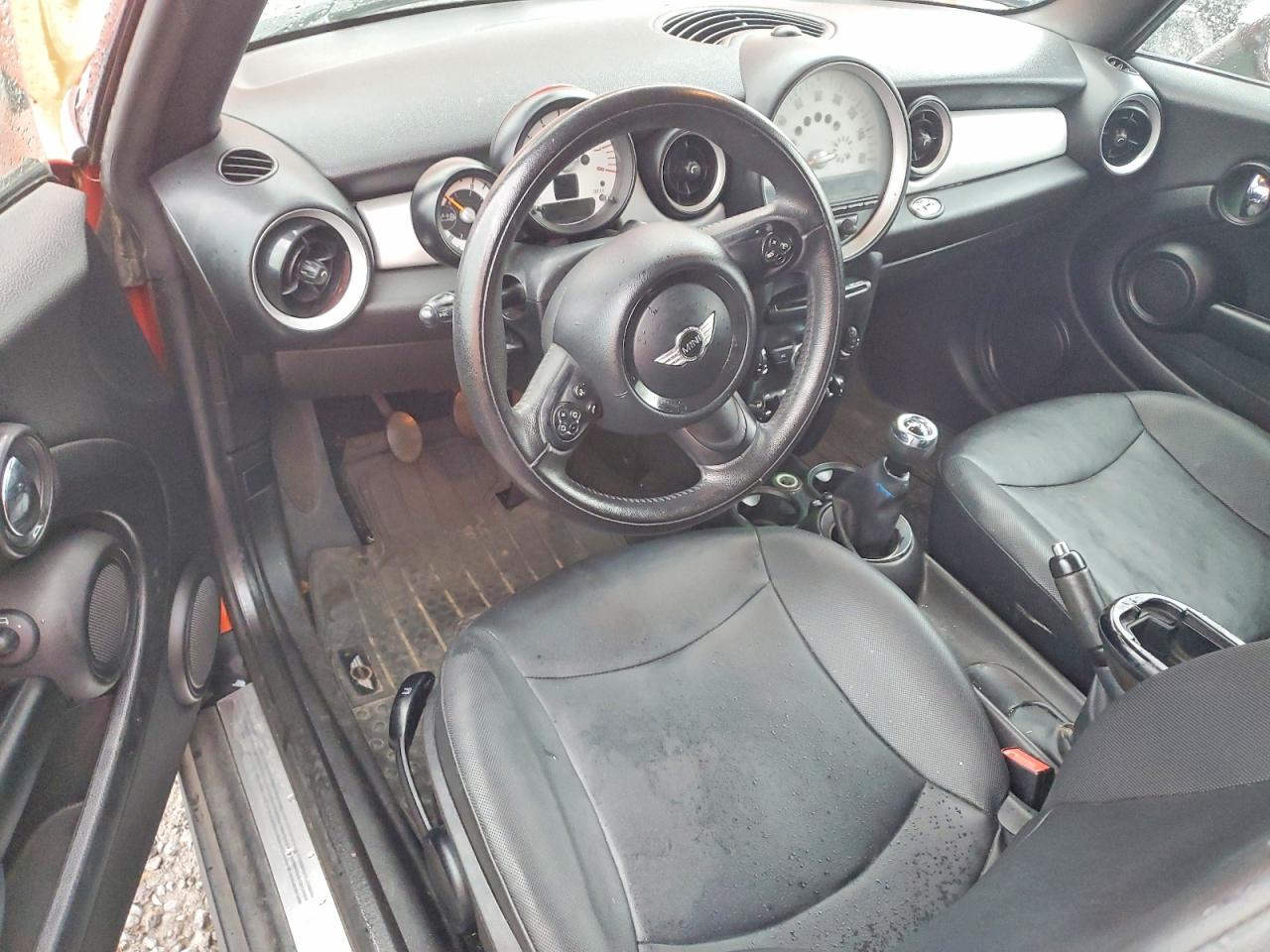 2014 MINI COOPER photo 8