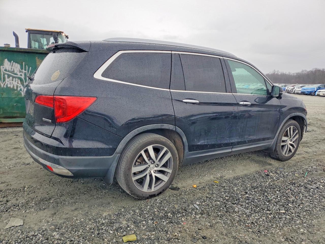 2016 HONDA PILOT TOURING photo 7