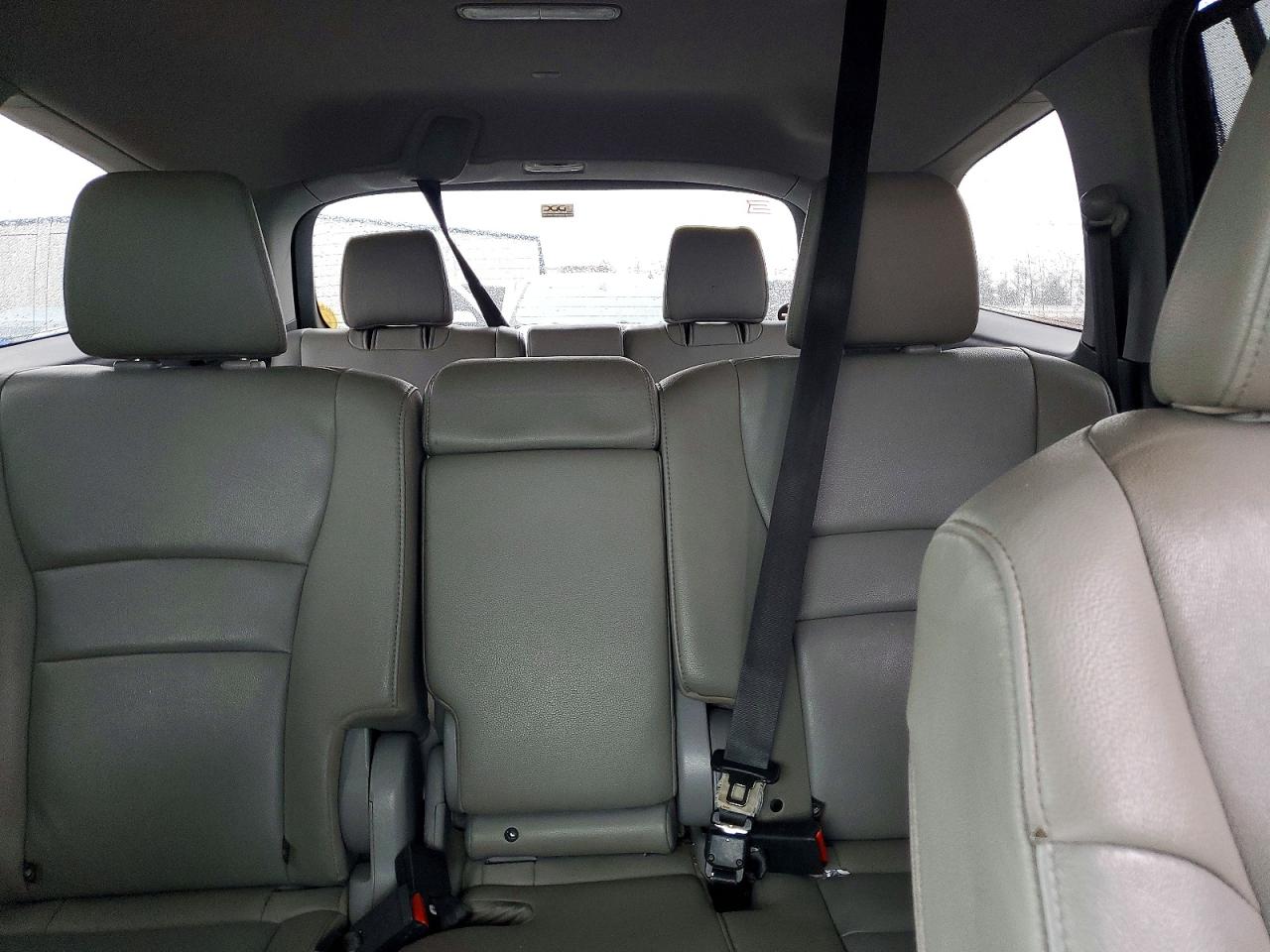 2016 HONDA PILOT TOURING photo 28