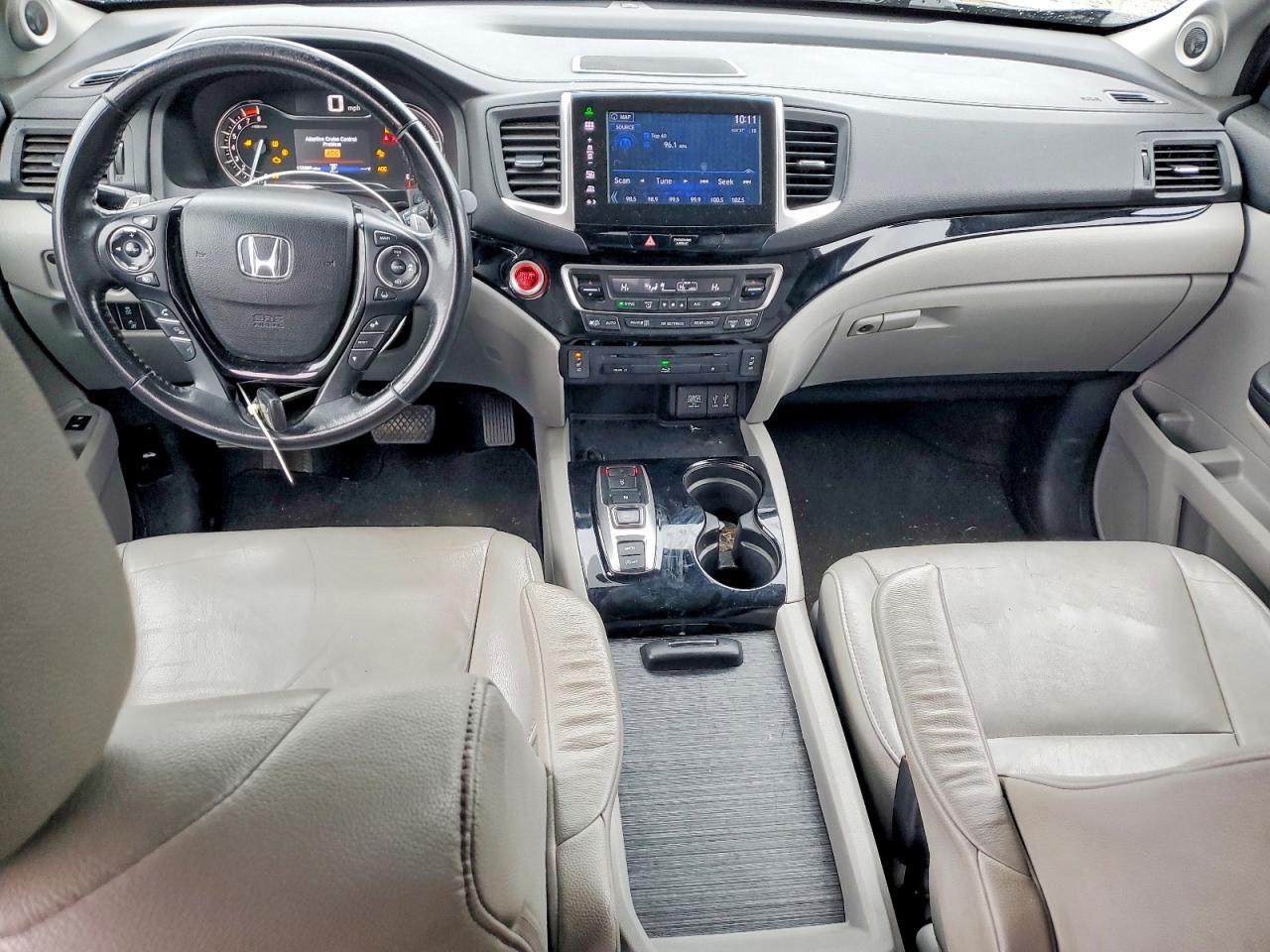 2016 HONDA PILOT TOURING photo 22