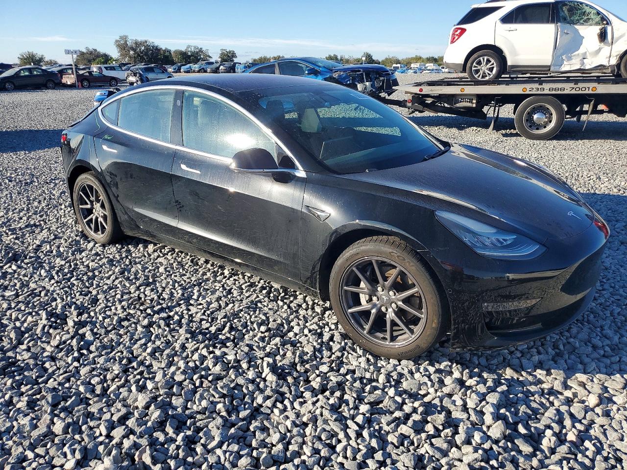 2018 TESLA MODEL 3 photo 4