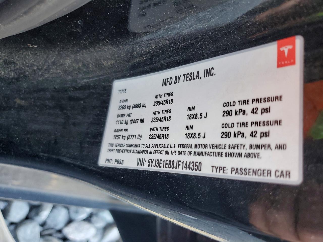 2018 TESLA MODEL 3 photo 13