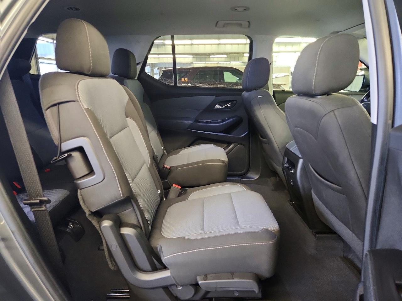 2019 CHEVROLET TRAVERSE LT photo 11