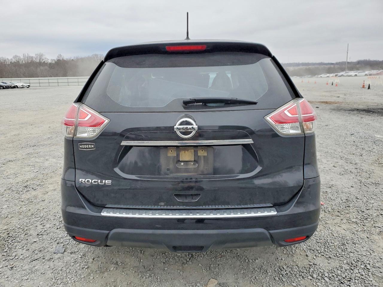 2016 NISSAN ROGUE S photo 6