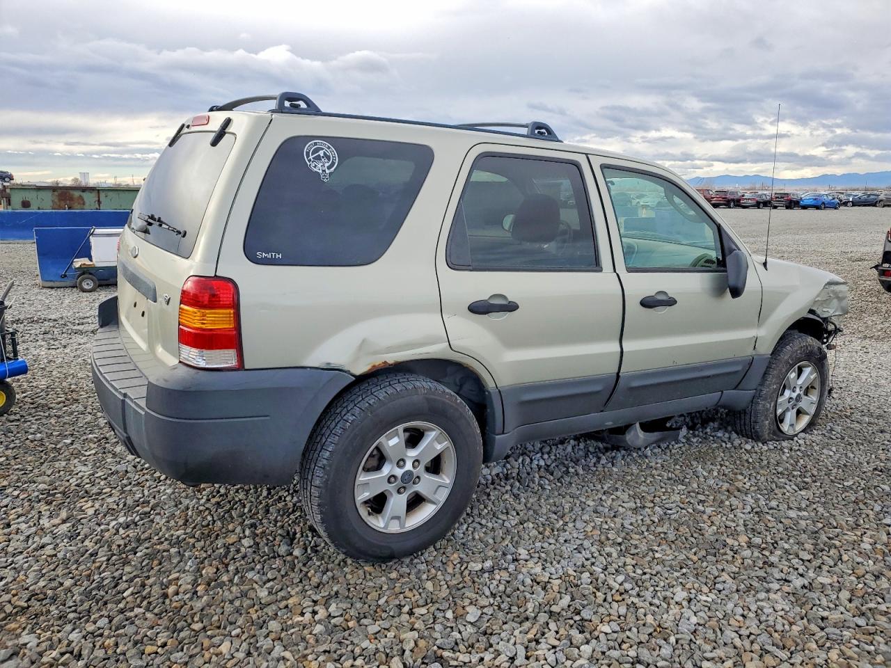2006 FORD ESCAPE XLT photo 3
