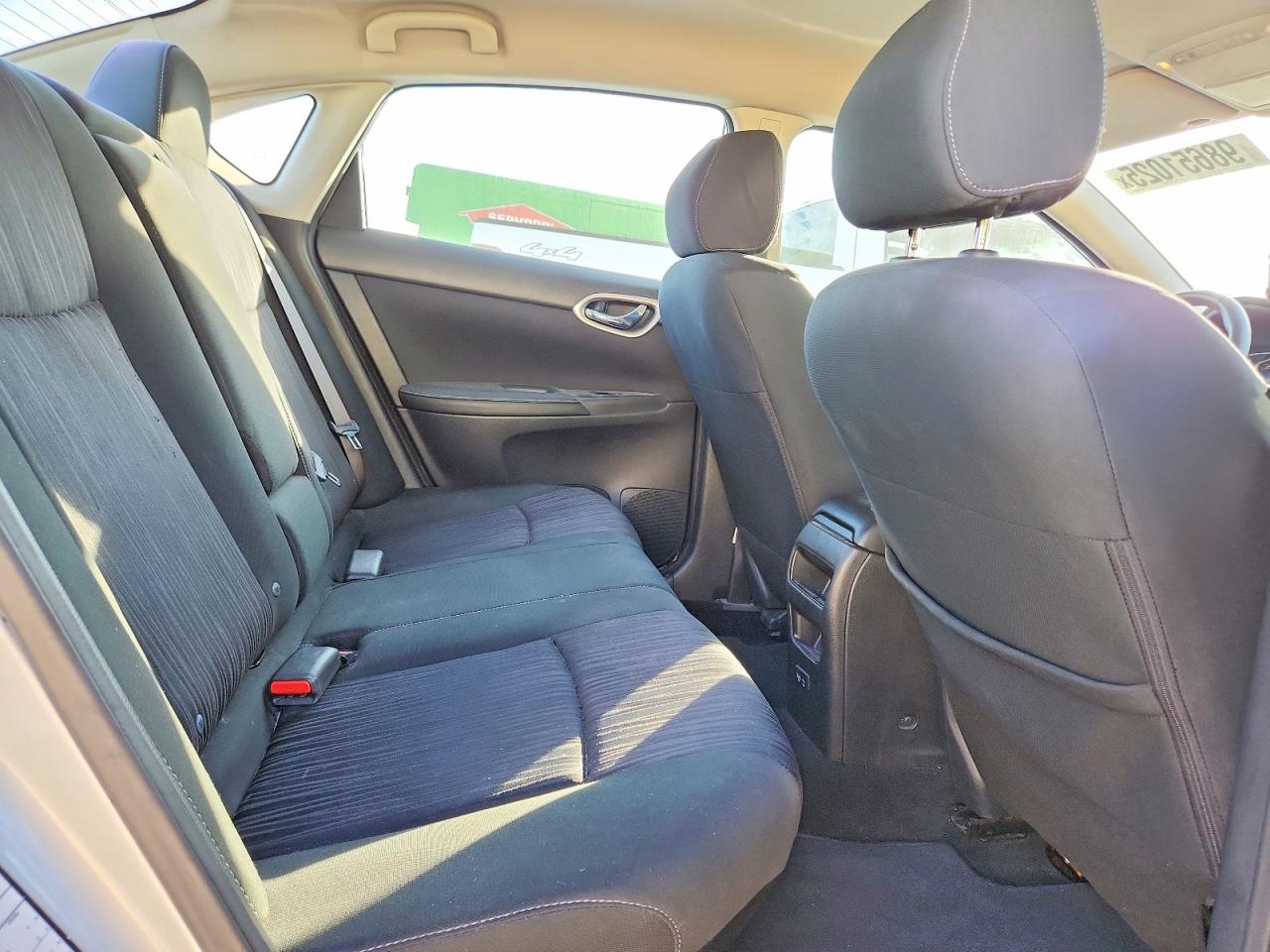 2019 NISSAN SENTRA S photo 10