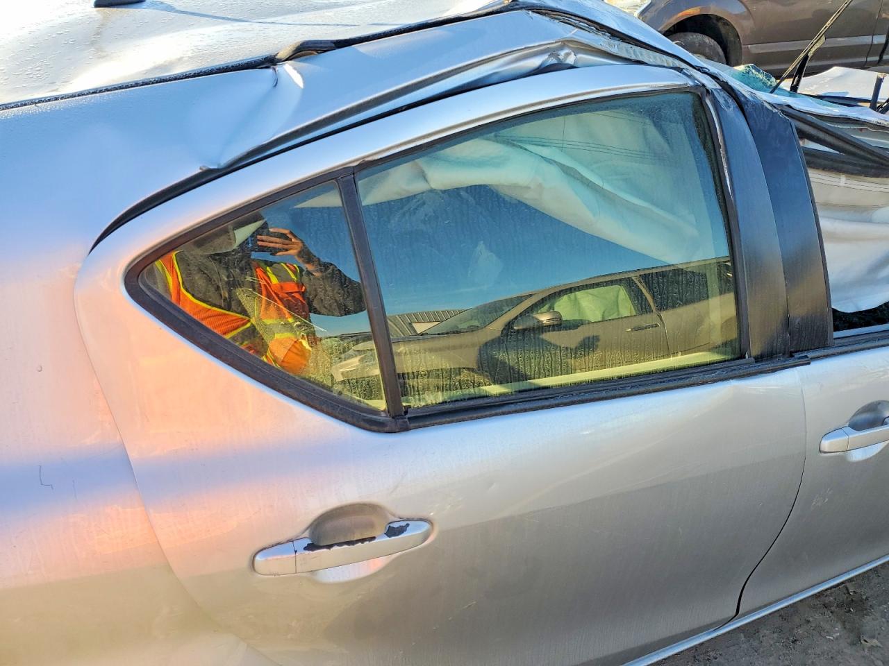 2013 TOYOTA PRIUS C photo 10