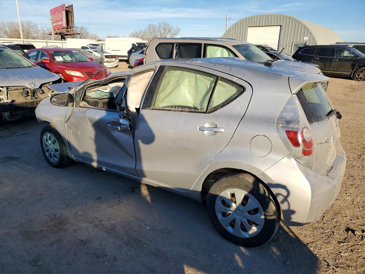 2013 TOYOTA PRIUS C photo 2