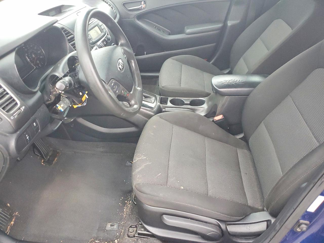 2017 KIA FORTE LX photo 7