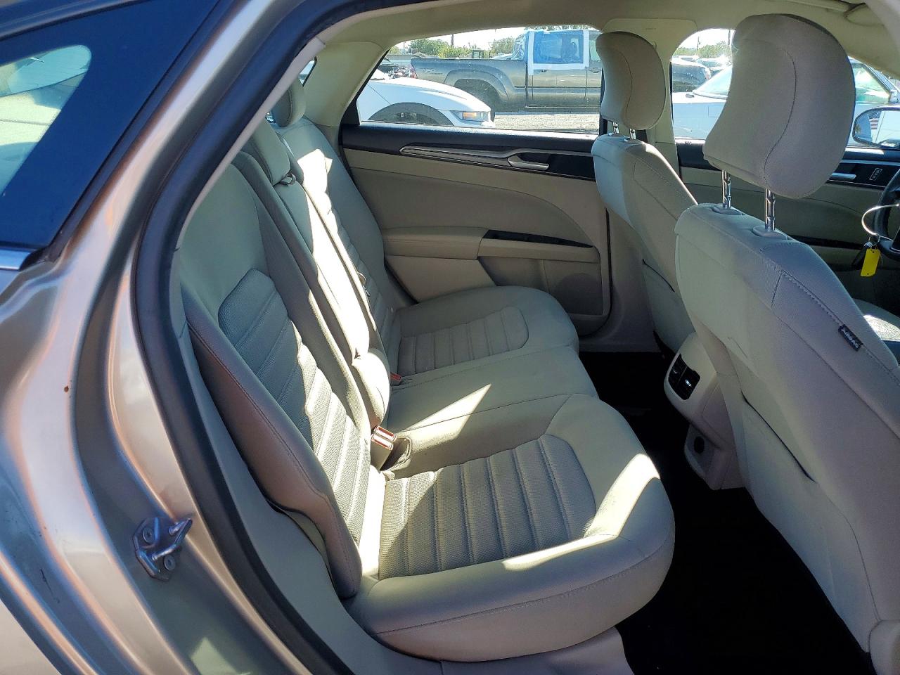 2019 FORD FUSION SE photo 10