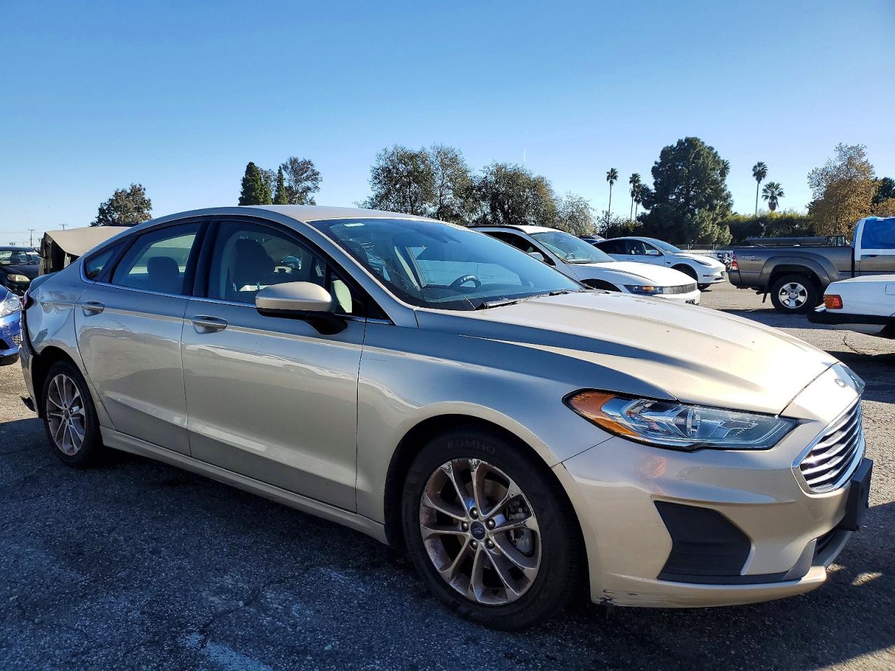 2019 FORD FUSION SE photo 4