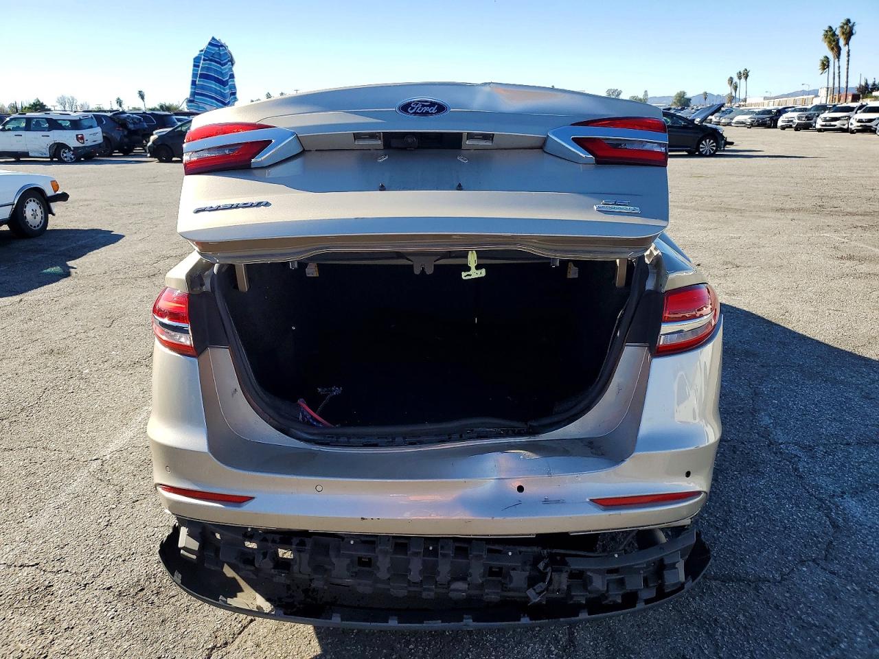 2019 FORD FUSION SE photo 6