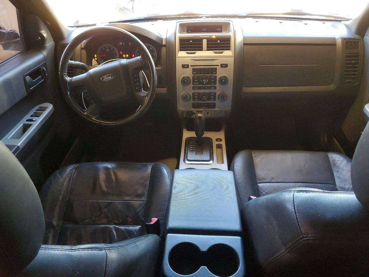 2012 FORD ESCAPE XLT photo 8