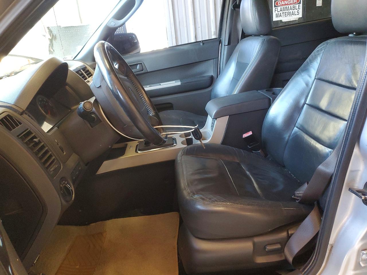 2012 FORD ESCAPE XLT photo 7