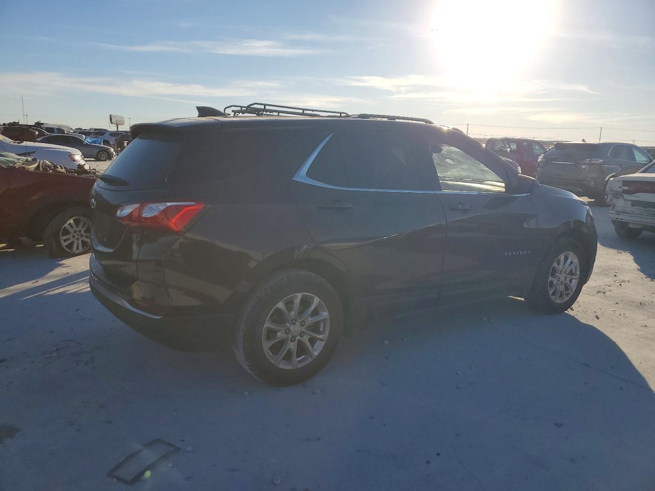 2020 CHEVROLET EQUINOX LT photo 3