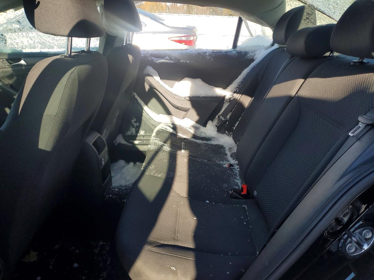 2013 VOLKSWAGEN JETTA BASE photo 10