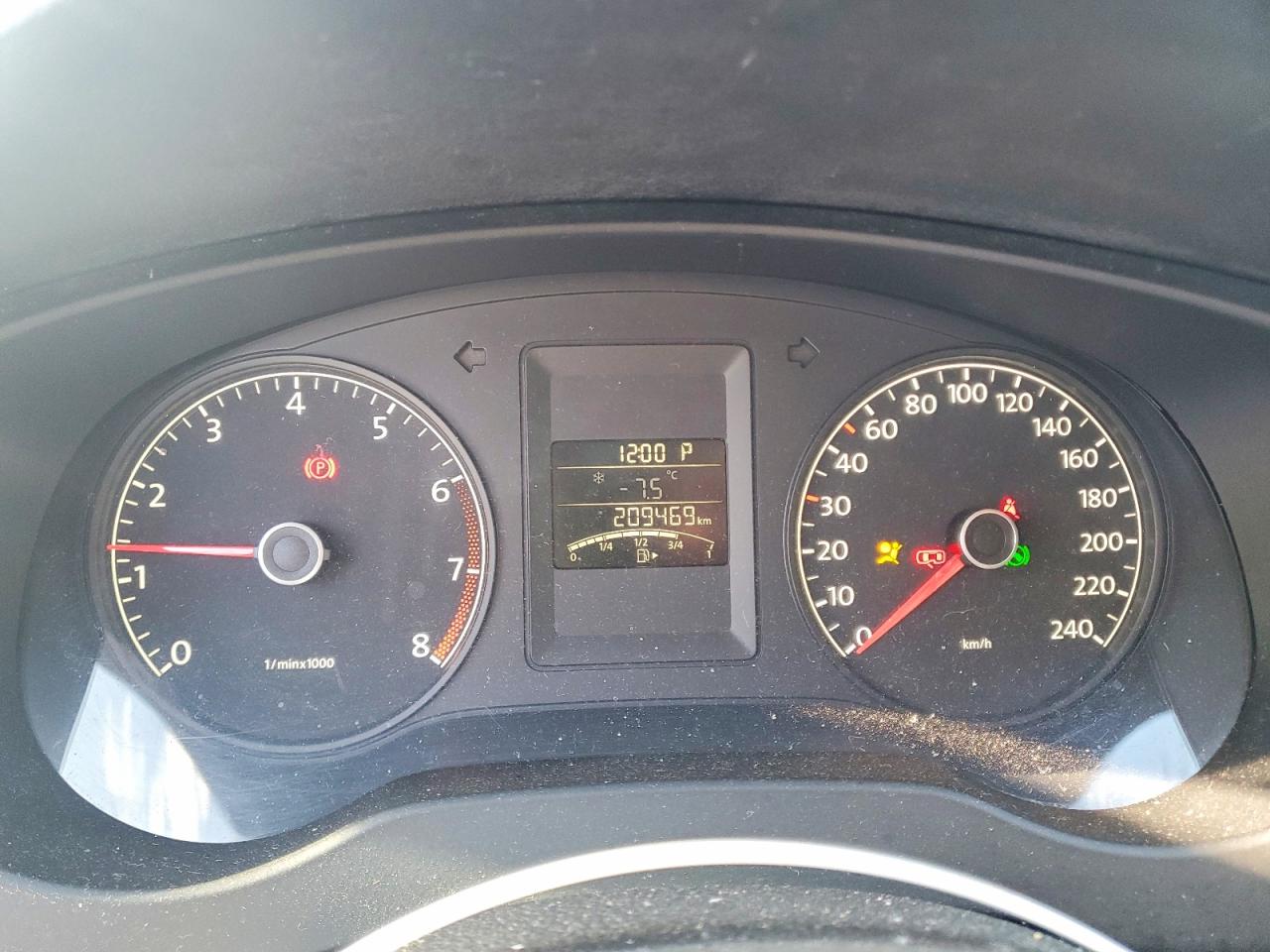 2013 VOLKSWAGEN JETTA BASE photo 9