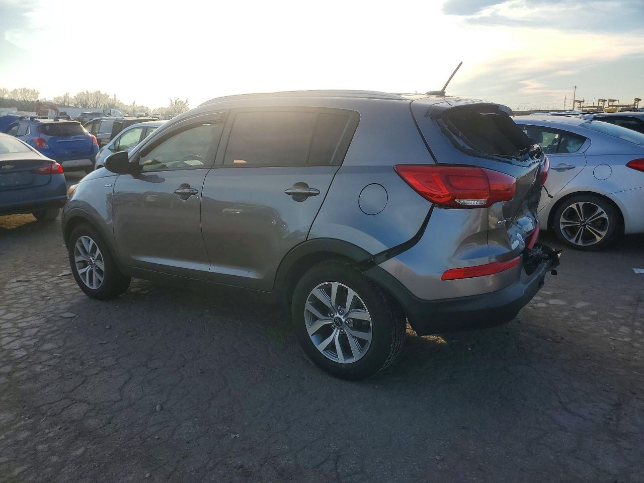 2016 KIA SPORTAGE LX photo 2