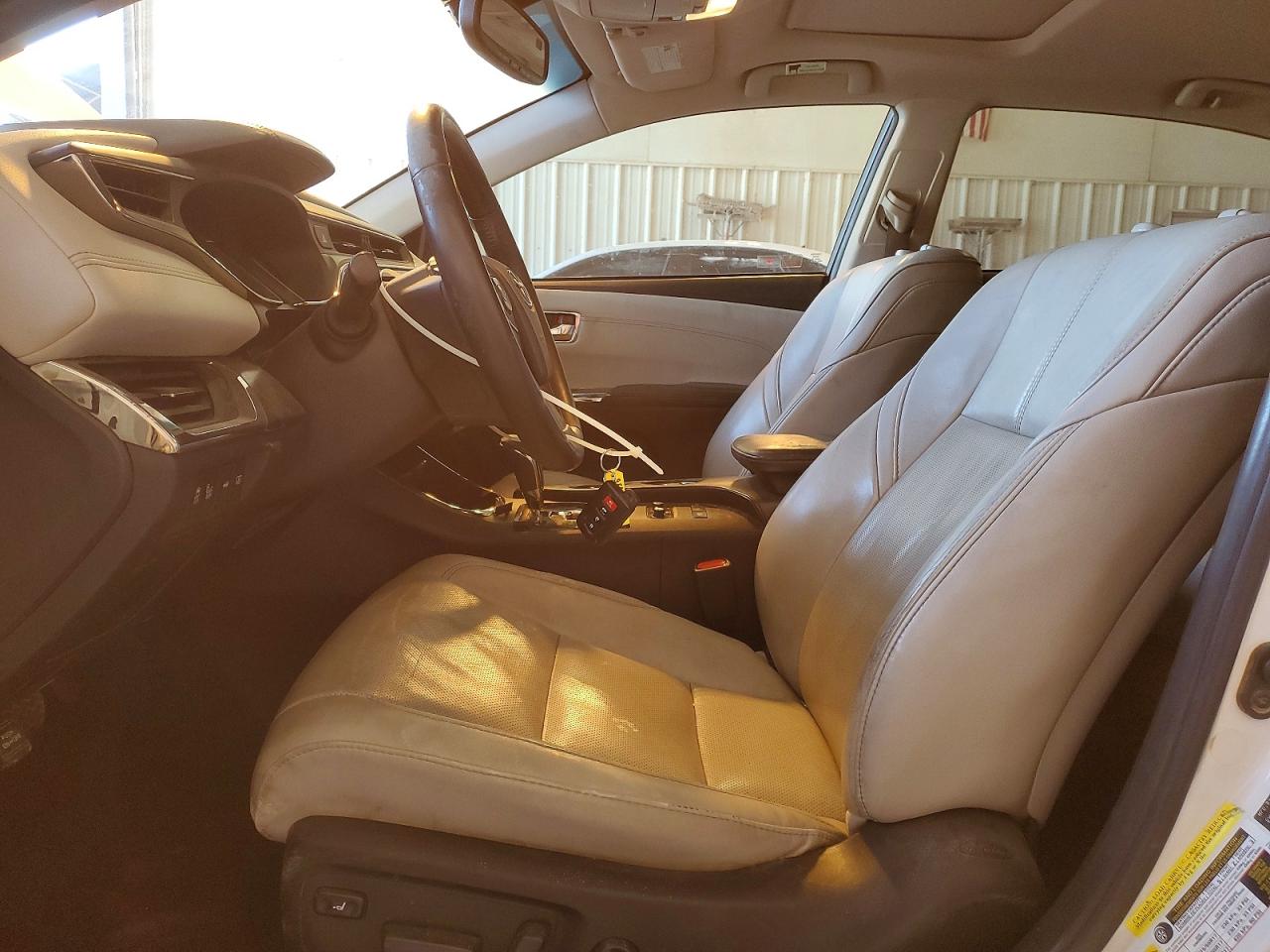 2016 TOYOTA AVALON HYBRID photo 7