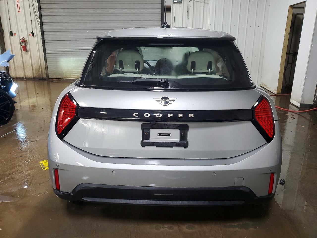 2025 MINI COOPER BASE photo 6