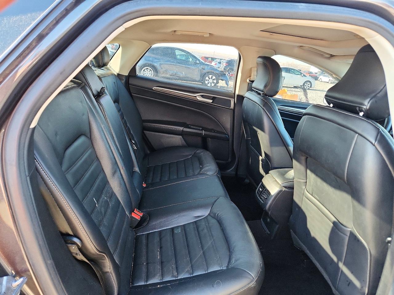 2017 FORD FUSION SE photo 10
