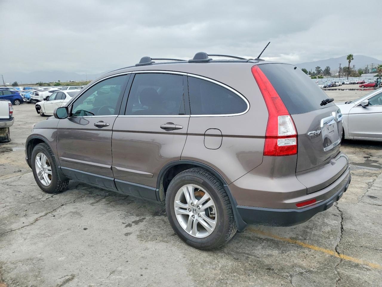 2010 HONDA CR-V photo 2