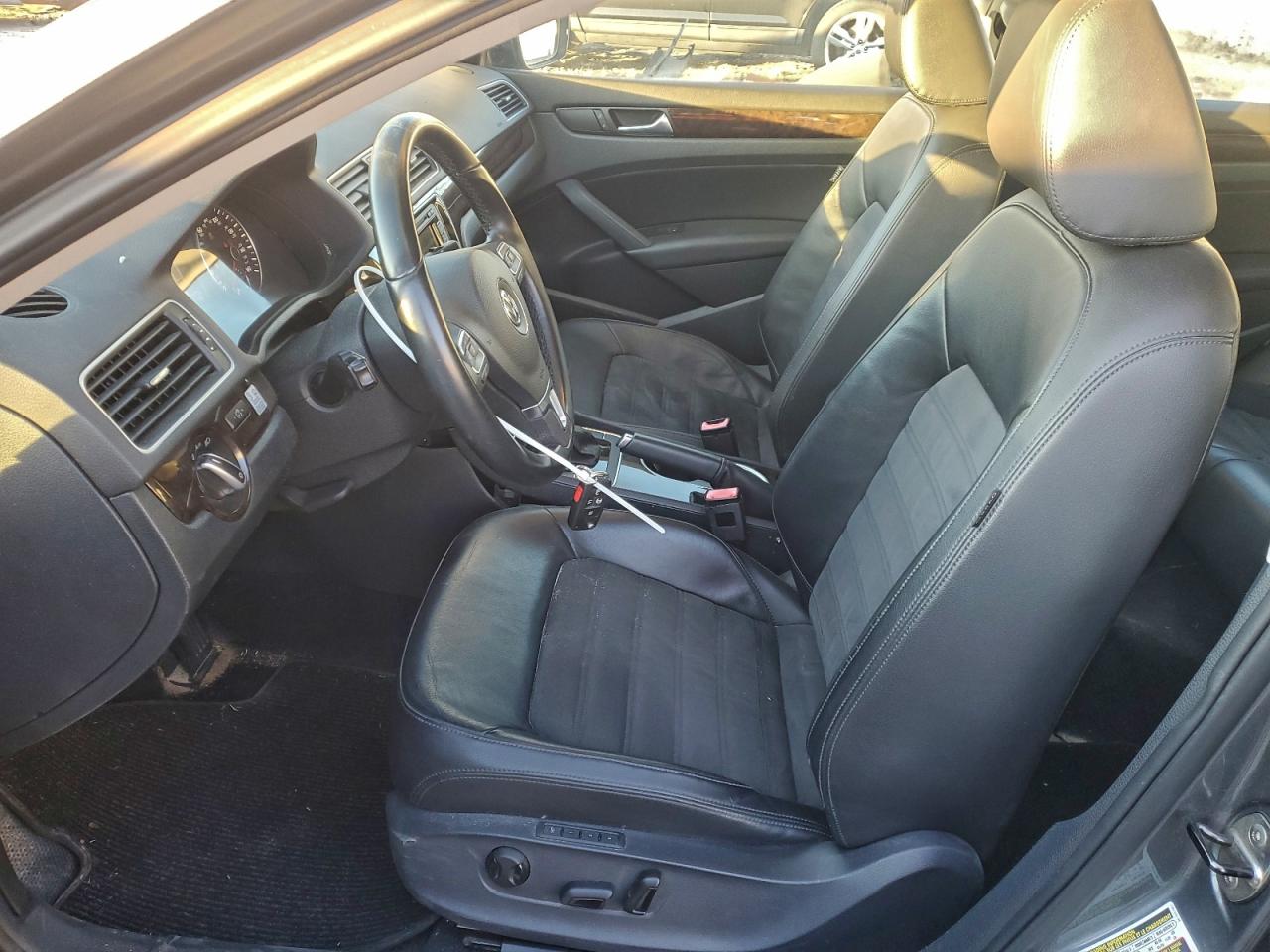 2014 VOLKSWAGEN PASSAT SEL photo 7