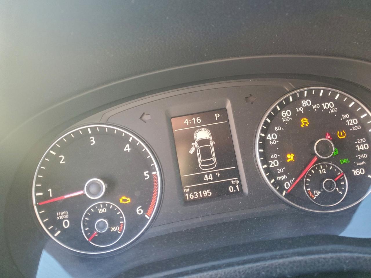 2014 VOLKSWAGEN PASSAT SEL photo 9