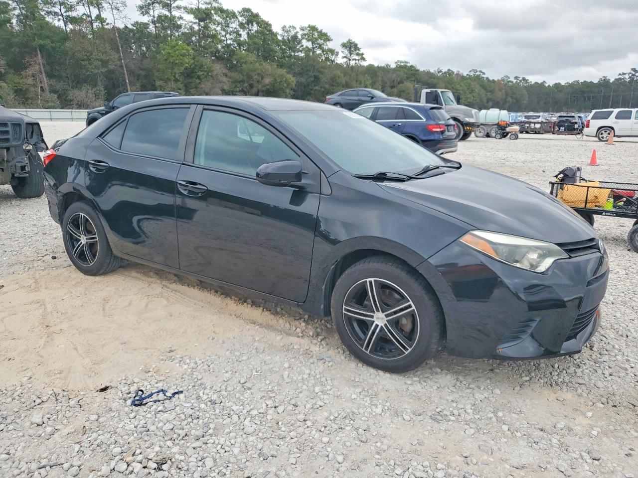 2014 TOYOTA COROLLA L photo 4