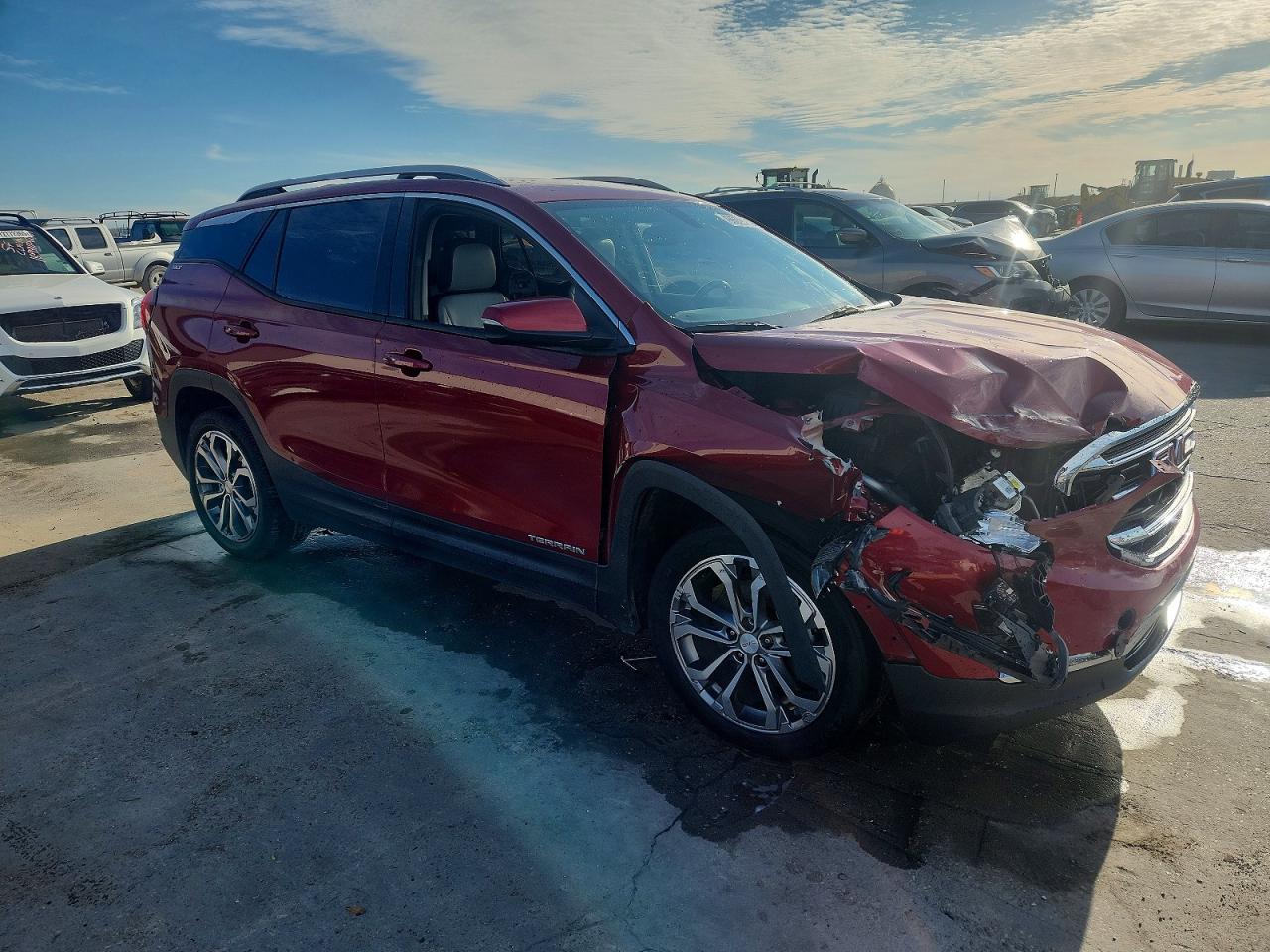 2018 GMC TERRAIN SLT photo 4