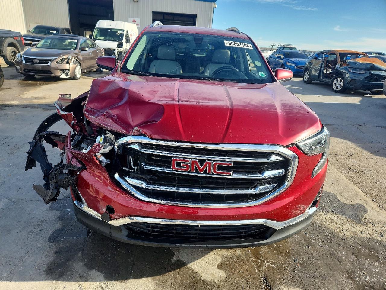 2018 GMC TERRAIN SLT photo 5