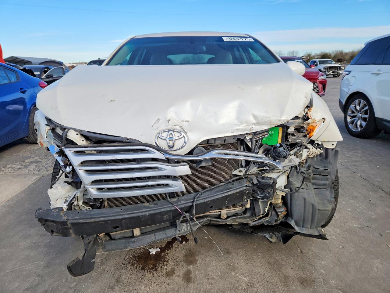 2012 TOYOTA VENZA LE photo 5
