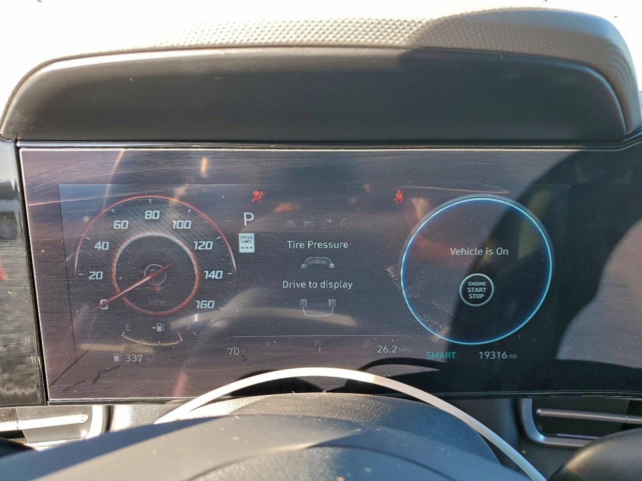 2025 HYUNDAI ELANTRA SEL photo 9