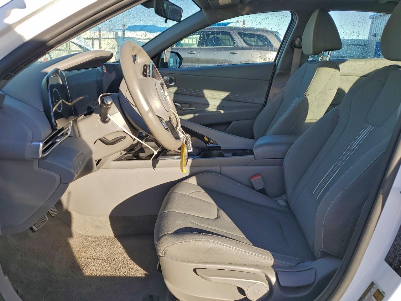 2025 HYUNDAI ELANTRA SEL photo 7
