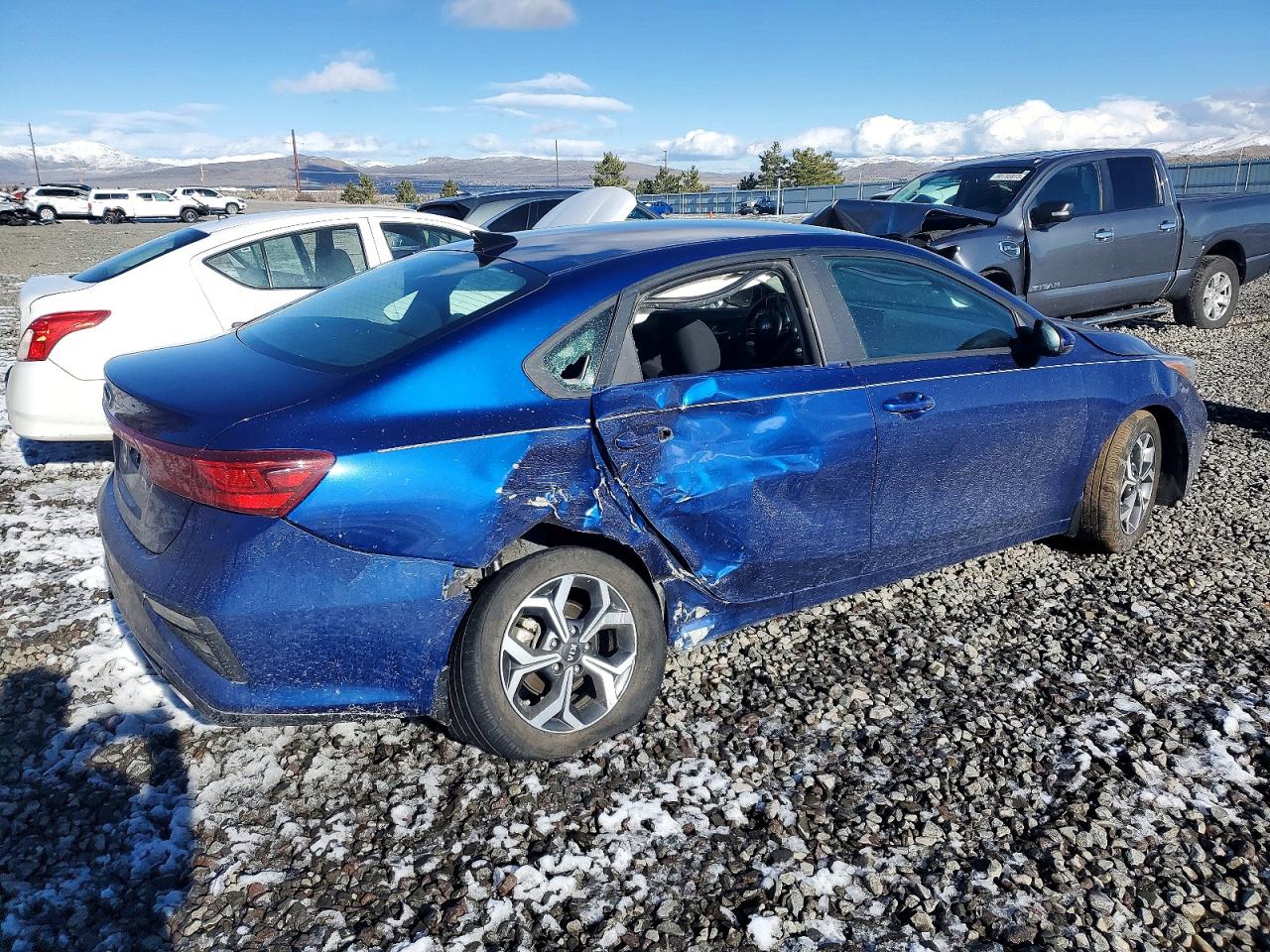 2021 KIA FORTE FE photo 3