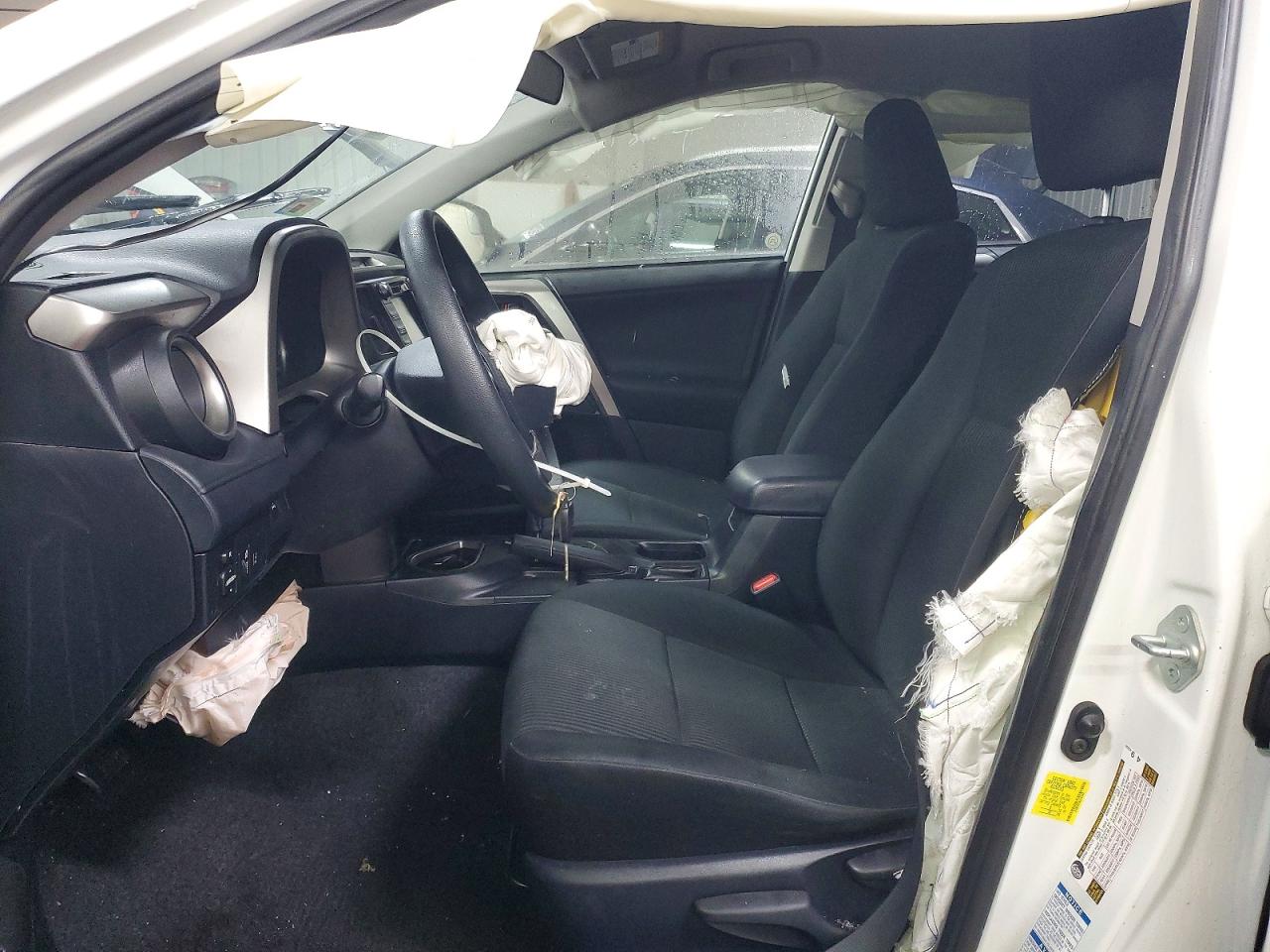 2018 TOYOTA RAV4 LE photo 7
