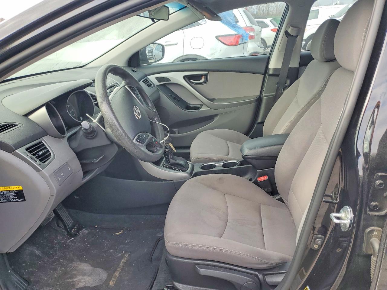 2016 HYUNDAI ELANTRA SE photo 7